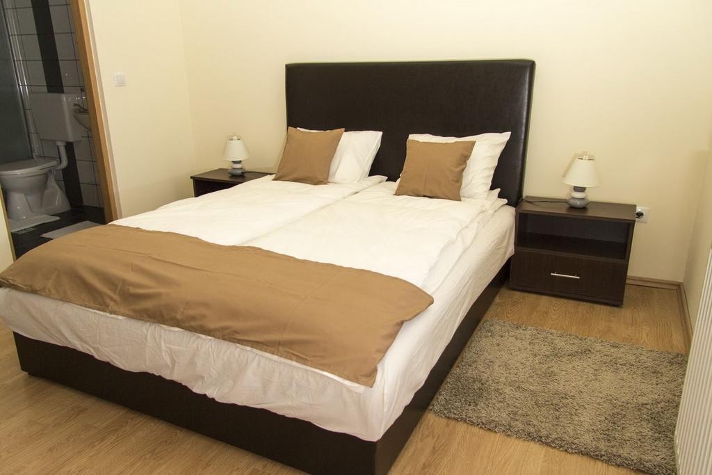 Toelgyfa Vendeghaz Hotel กิชเกอเริช ภายนอก รูปภาพ